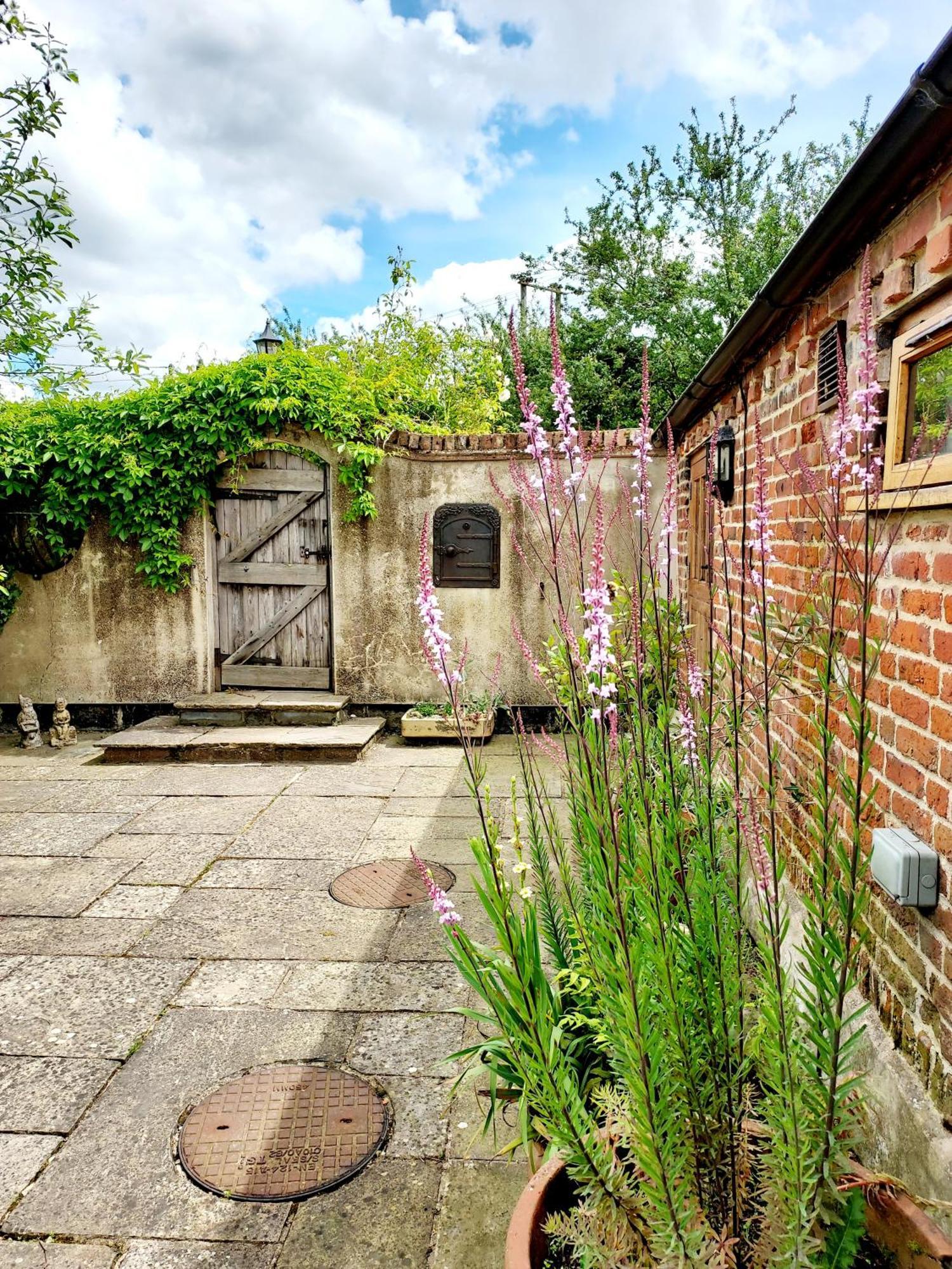 Holiday home Camps Heath Barn